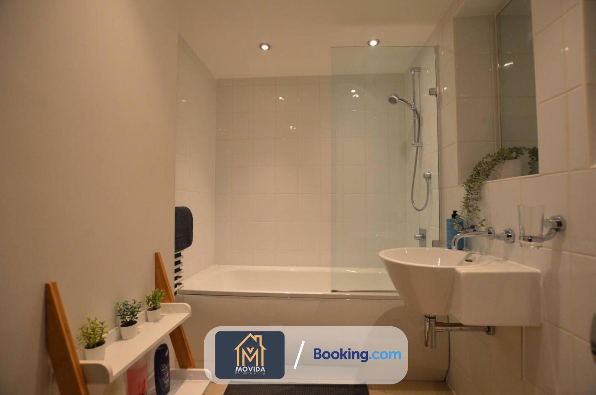 Lgi Stunning 1 Bedroom Apartment By Movida Property Group Short Lets & Serviced Accommodation リーズ エクステリア 写真